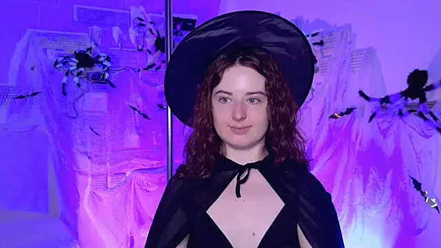 AnnTerry  online show from 18, 10, 2025