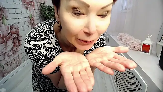 Snapshot of Cutie_Asya chatting on 22, 4, 2026 Cutie Asya online show from 22, 4, 2026