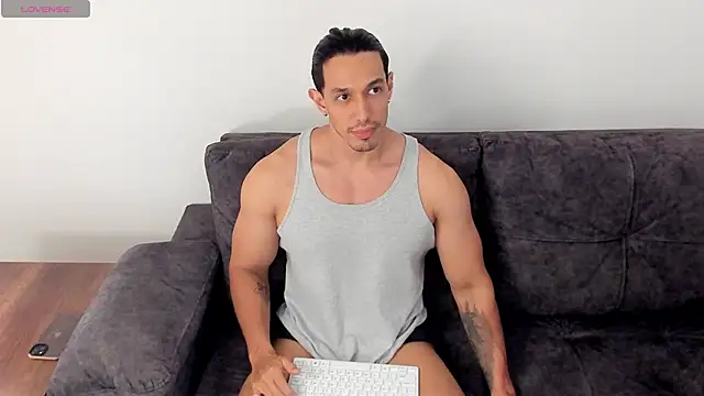 Lorenzoferrec online show from 6, 6, 2026