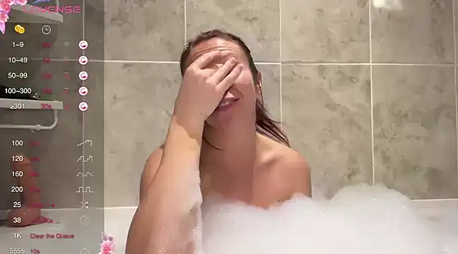 Snapshot of MelodyRoseUk chatting on 5, 12, 2024 MelodyRoseUk online show from 5, 12, 2024