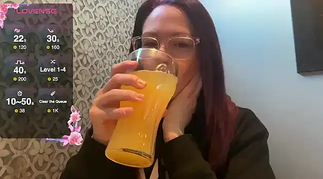 Snapshot of MelodyRoseUk chatting on 2, 1, 2025 MelodyRoseUk online show from 2, 1, 2025