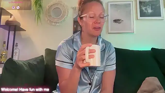 MelodyRoseUk online show from 19, 5, 2026
