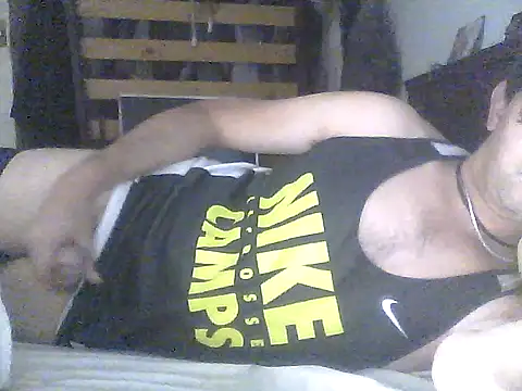 Snapshot of frank32love chatting on 15, 1, 2025 frank32love online show from 15, 1, 2025