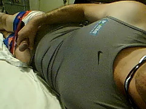 Snapshot of frank32love chatting on 21, 3, 2025 frank32love online show from 21, 3, 2025