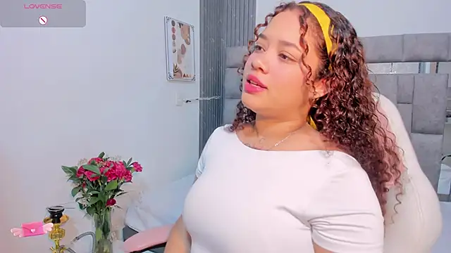 zulyjones online show from 4, 12, 2025