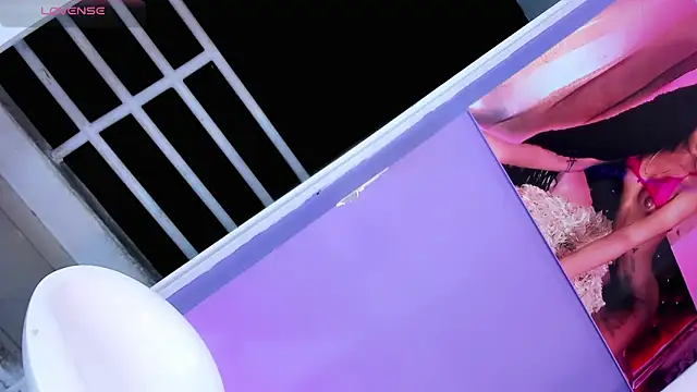 Snapshot of thifanny_black chatting on 9, 10, 2025 thifanny black online show from 9, 10, 2025