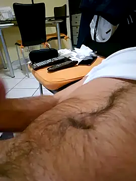 1talianBeutifulCock online show from 12, 2, 2025