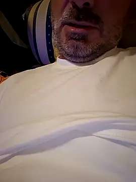 1talianBeutifulCock online show from 21, 10, 2025