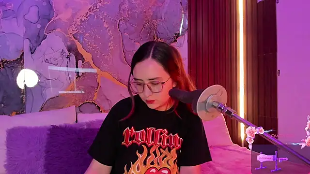 centaurigirl online show from 22, 11, 2025