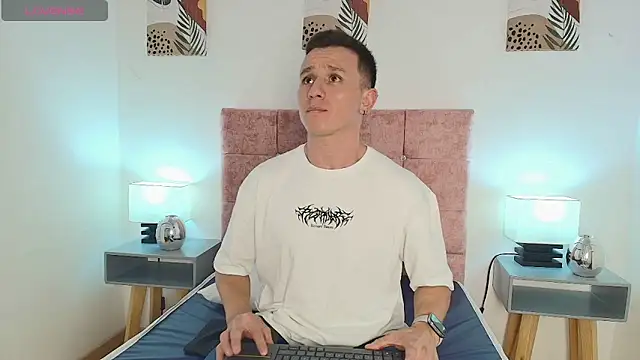 Andrewfalcon online show from 19, 1, 2025