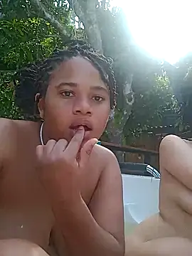 Snapshot of DANIELA_MICHEL chatting on 17, 12, 2024 DANIELA MICHEL online show from 17, 12, 2024