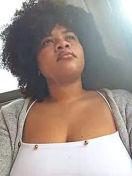 Snapshot of DANIELA_MICHEL chatting on 14, 2, 2025 DANIELA MICHEL online show from 14, 2, 2025