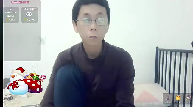 Snapshot of TGH521 chatting on 26, 12, 2024 TGH521 online show from 26, 12, 2024