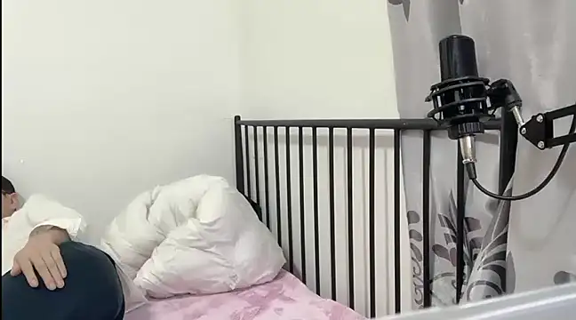 Snapshot of TGH521 chatting on 11, 1, 2025 TGH521 online show from 11, 1, 2025