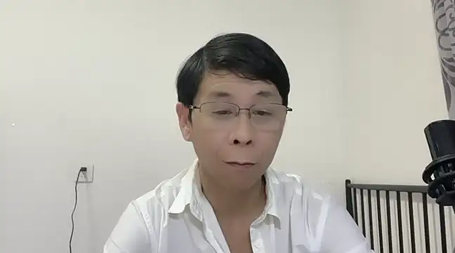 Snapshot of TGH521 chatting on 14, 2, 2025 TGH521 online show from 14, 2, 2025