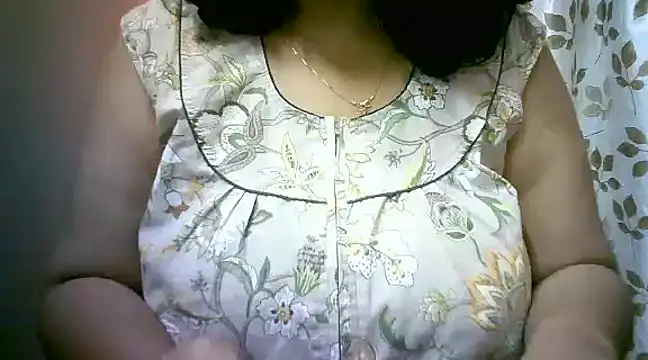 Snapshot of Riya_riyaa chatting on 12, 12, 2024 Riya riyaa online show from 12, 12, 2024