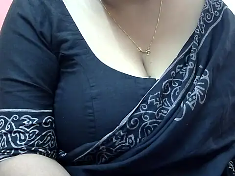Snapshot of Riya_riyaa chatting on 19, 12, 2024 Riya riyaa online show from 19, 12, 2024