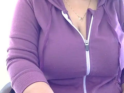 Snapshot of Riya_riyaa chatting on 20, 12, 2024 Riya riyaa online show from 20, 12, 2024