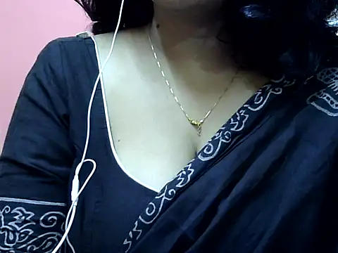 Snapshot of Riya_riyaa chatting on 21, 12, 2024 Riya riyaa online show from 21, 12, 2024