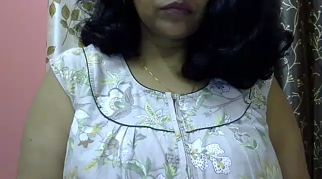 Snapshot of Riya_riyaa chatting on 2, 1, 2025 Riya riyaa online show from 2, 1, 2025