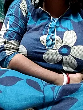 BERRY 00 online show from 28, 11, 2025