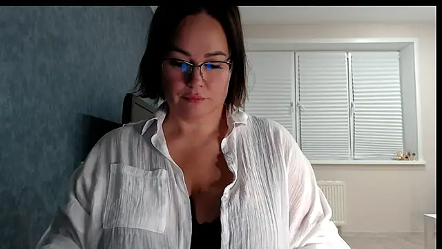 Nora Star online show from 22, 3, 2026