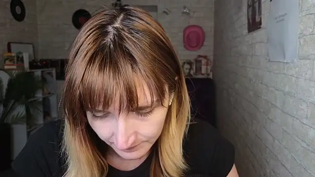 Snapshot of Nika_Kitten chatting on 20, 4, 2026 Nika Kitten online show from 20, 4, 2026