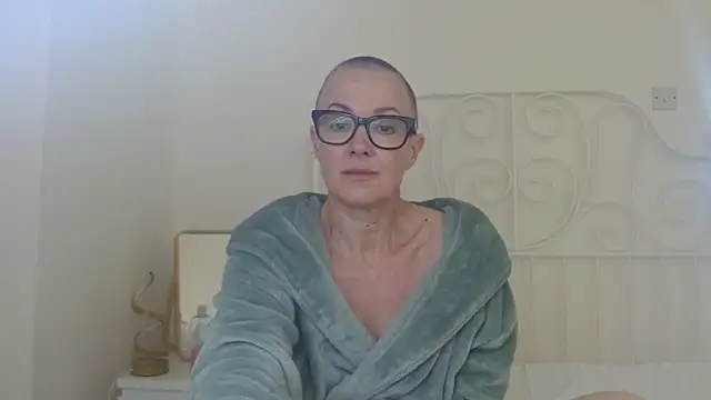 Snapshot of ELEGANT-ARIA36 chatting on 15, 5, 2026 ELEGANT-ARIA36 online show from 15, 5, 2026