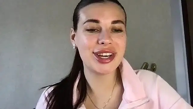 MoonriseGoddess online show from 12, 4, 2026