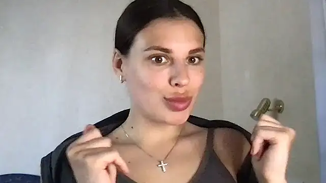 Snapshot of MoonriseGoddess chatting on 8, 5, 2026 MoonriseGoddess online show from 8, 5, 2026