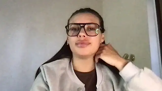 Snapshot of MoonriseGoddess chatting on 2, 6, 2026 MoonriseGoddess online show from 2, 6, 2026