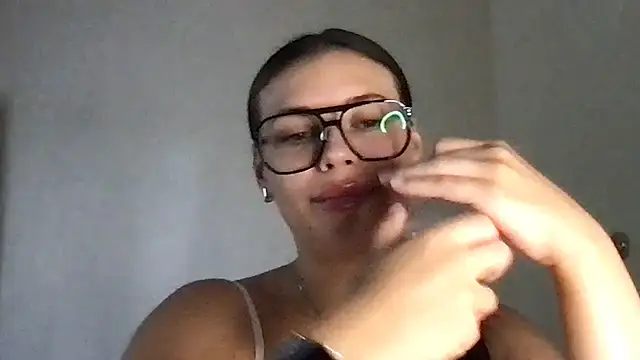 MoonriseGoddess online show from 6, 7, 2026