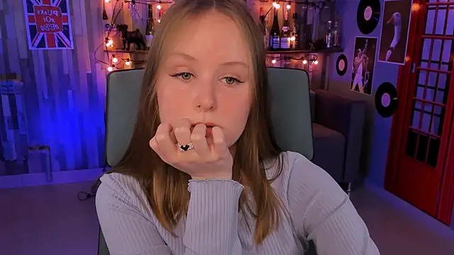 VivienLeeigh online show from 24, 12, 2024