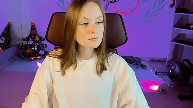 VivienLeeigh online show from 26, 12, 2024