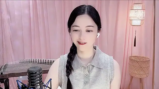 Snapshot of Tian-xin-999 chatting on 12, 5, 2026 Tian-xin-999 online show from 12, 5, 2026