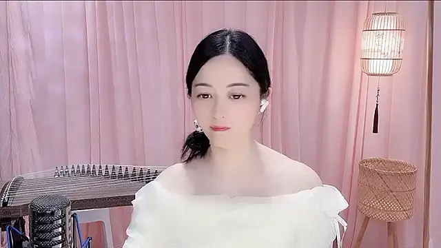 Snapshot of Tian-xin-999 chatting on 13, 5, 2026 Tian-xin-999 online show from 13, 5, 2026