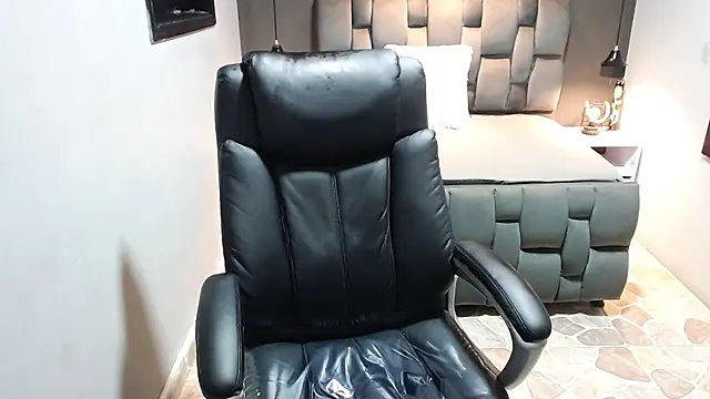 crimson tati  online show from 27, 12, 2024