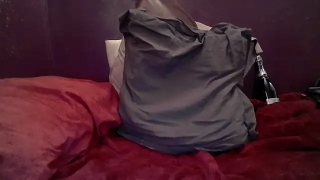 Snapshot of Cindy22 chatting on 2, 2, 2025 Cindy22 online show from 2, 2, 2025