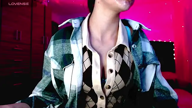 holy juli online show from 23, 11, 2025