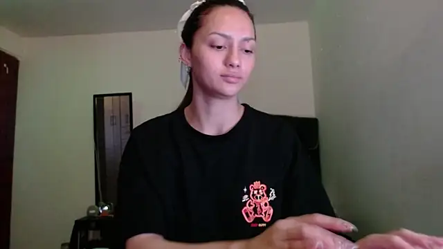 Snapshot of holy_juli chatting on 1, 7, 2026 holy juli online show from 1, 7, 2026