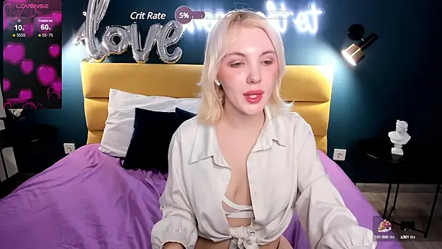 Fluffy Monica online show from 11, 3, 2025