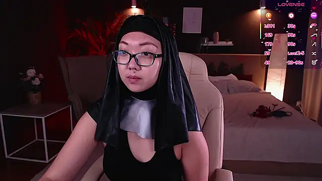 Marine Vact online show from 1, 10, 2025