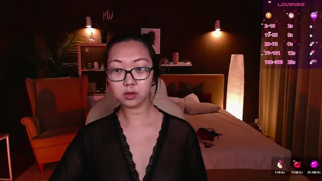 Marine Vact online show from 5, 10, 2025