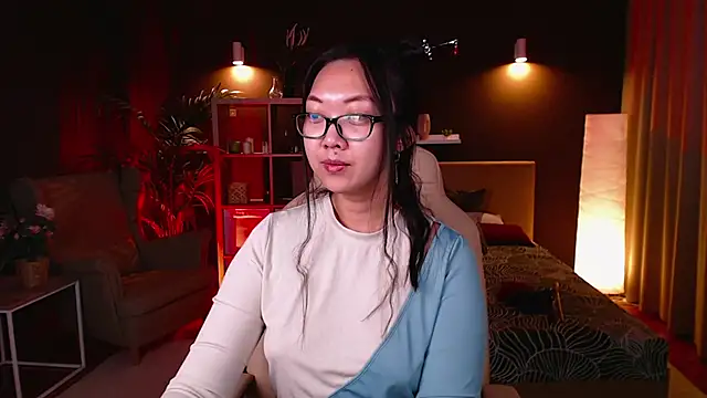 Marine Vact online show from 13, 10, 2025