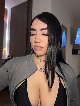Nickiiiii online show from 29, 5, 2026