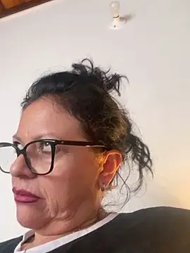Snapshot of Sharongirl07 chatting on 29, 5, 2026 Sharongirl07 online show from 29, 5, 2026