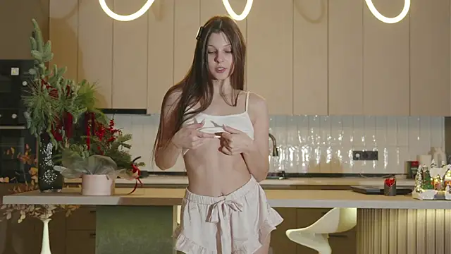 whisper of love online show from 19, 12, 2025