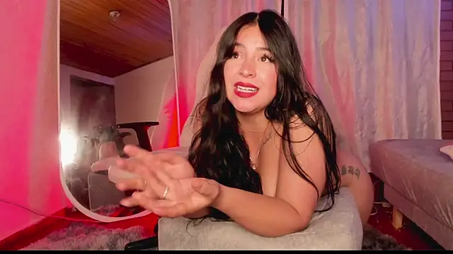 Snapshot of sunshine_maddy chatting on 28, 1, 2025 sunshine maddy online show from 28, 1, 2025