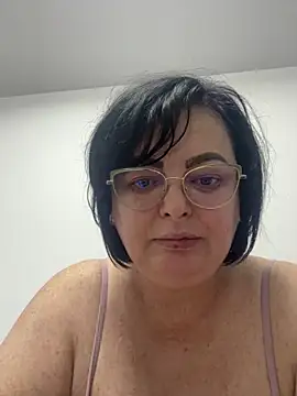 Amandamuller1982 online show from 2, 2, 2025