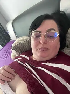 Amandamuller1982 online show from 10, 3, 2025